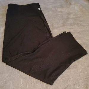🍒2/$20▪︎Bally's Yoga Capri Pants